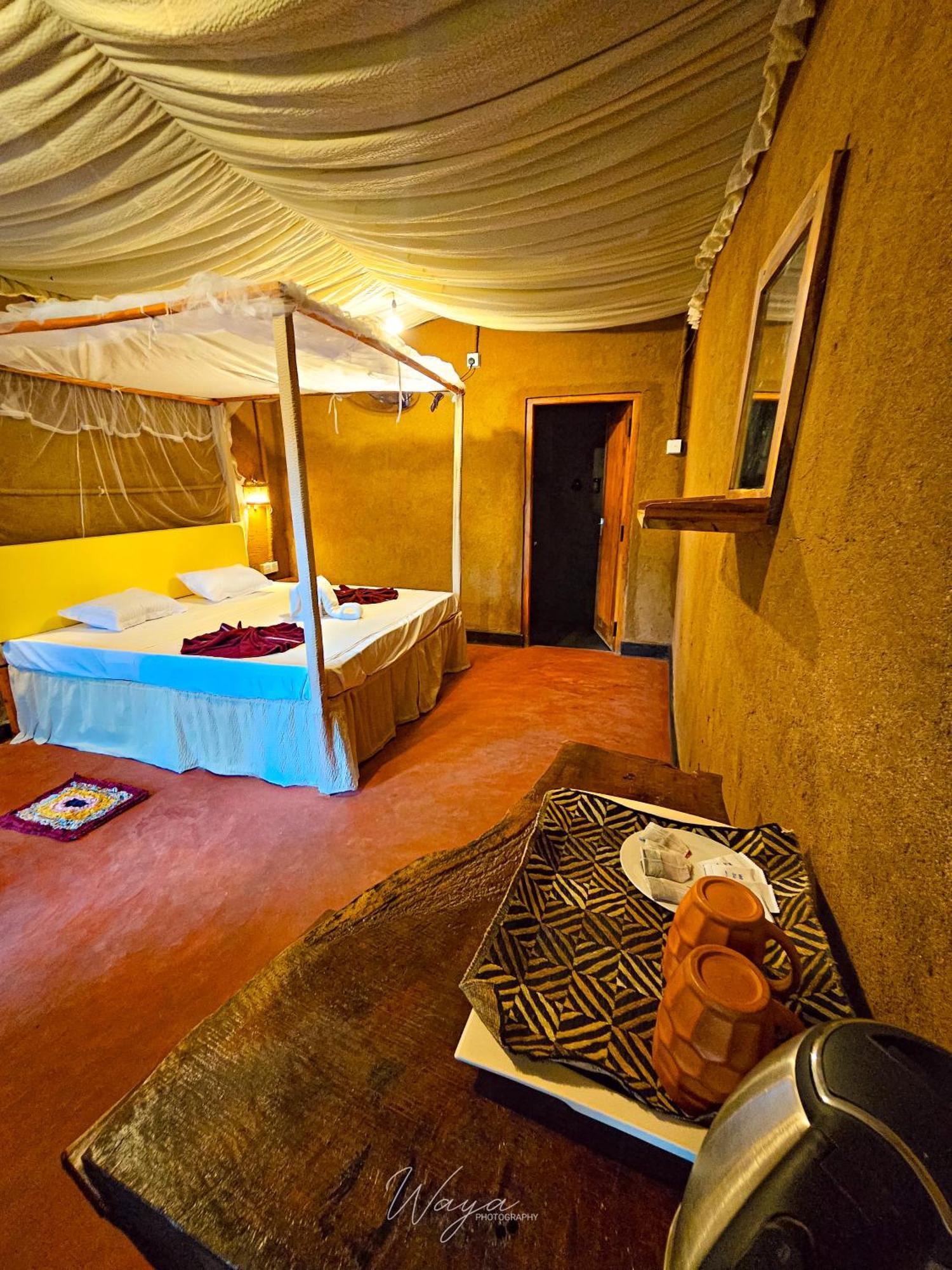 Hotel Wild Safari Clay House Udawalawe Exterior foto